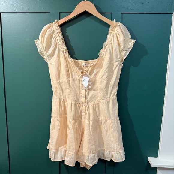 URBAN OUTFITTERS Lily Cream Tie-Front Playsuit Romper Cottagecore Whimsy Lace - Picture 6 of 11
